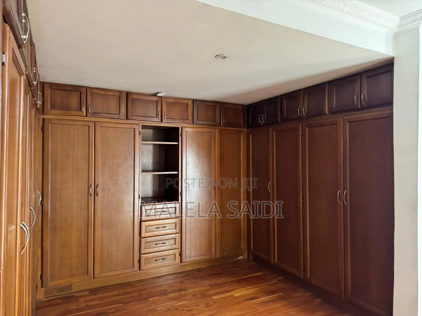 7bdrm House in Mikocheni for rent