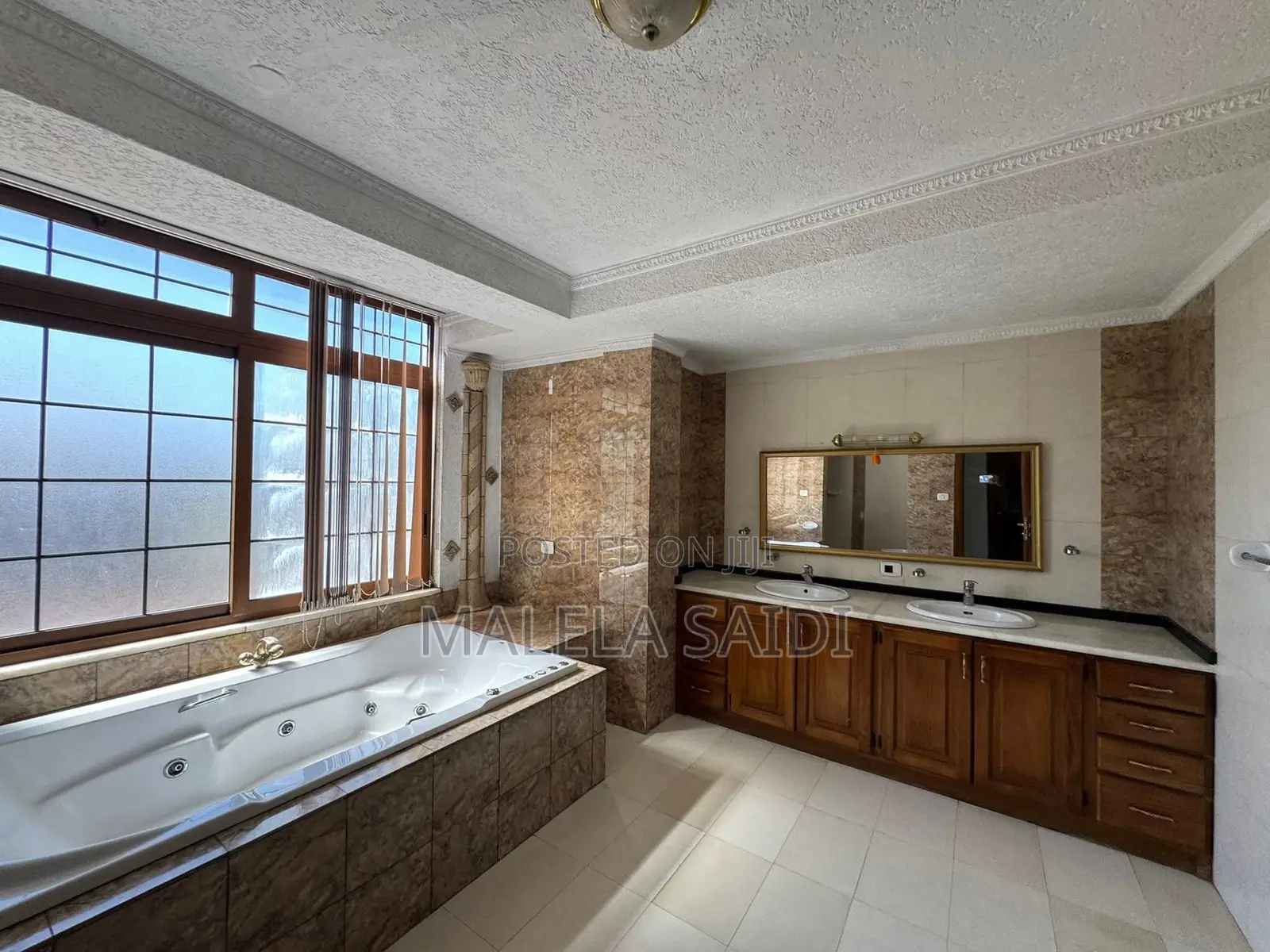 7bdrm House in Mikocheni for rent
