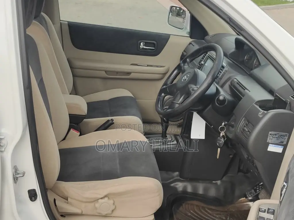 Nissan X-Trail 2004 White