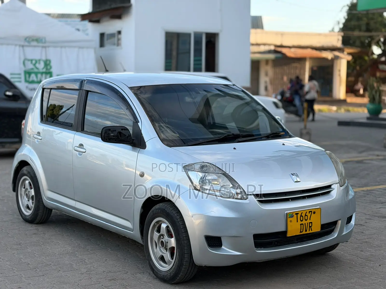 Toyota Passo 2004 Silver