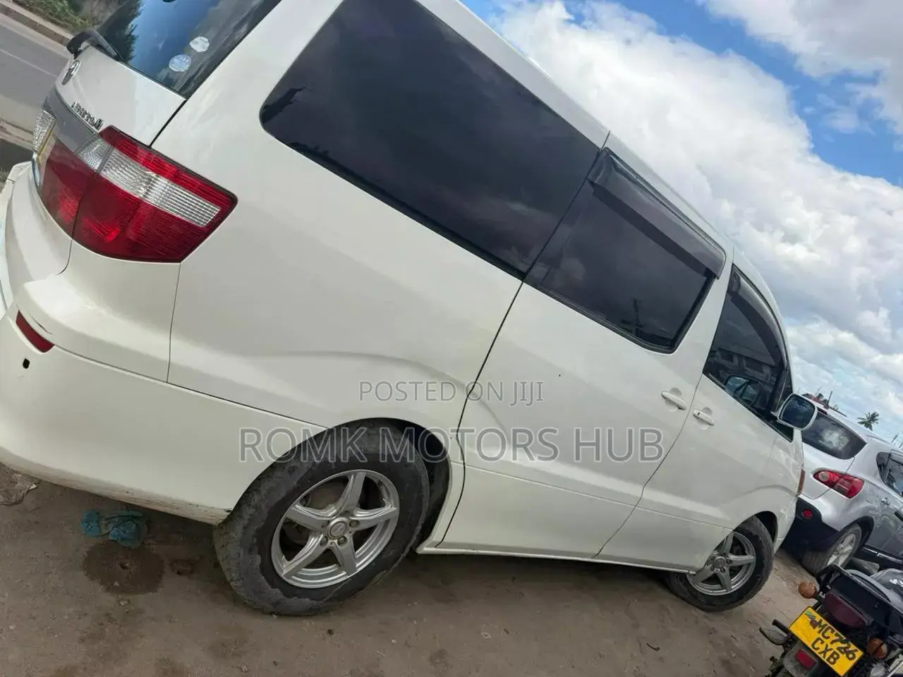 Toyota Alphard 2006 White