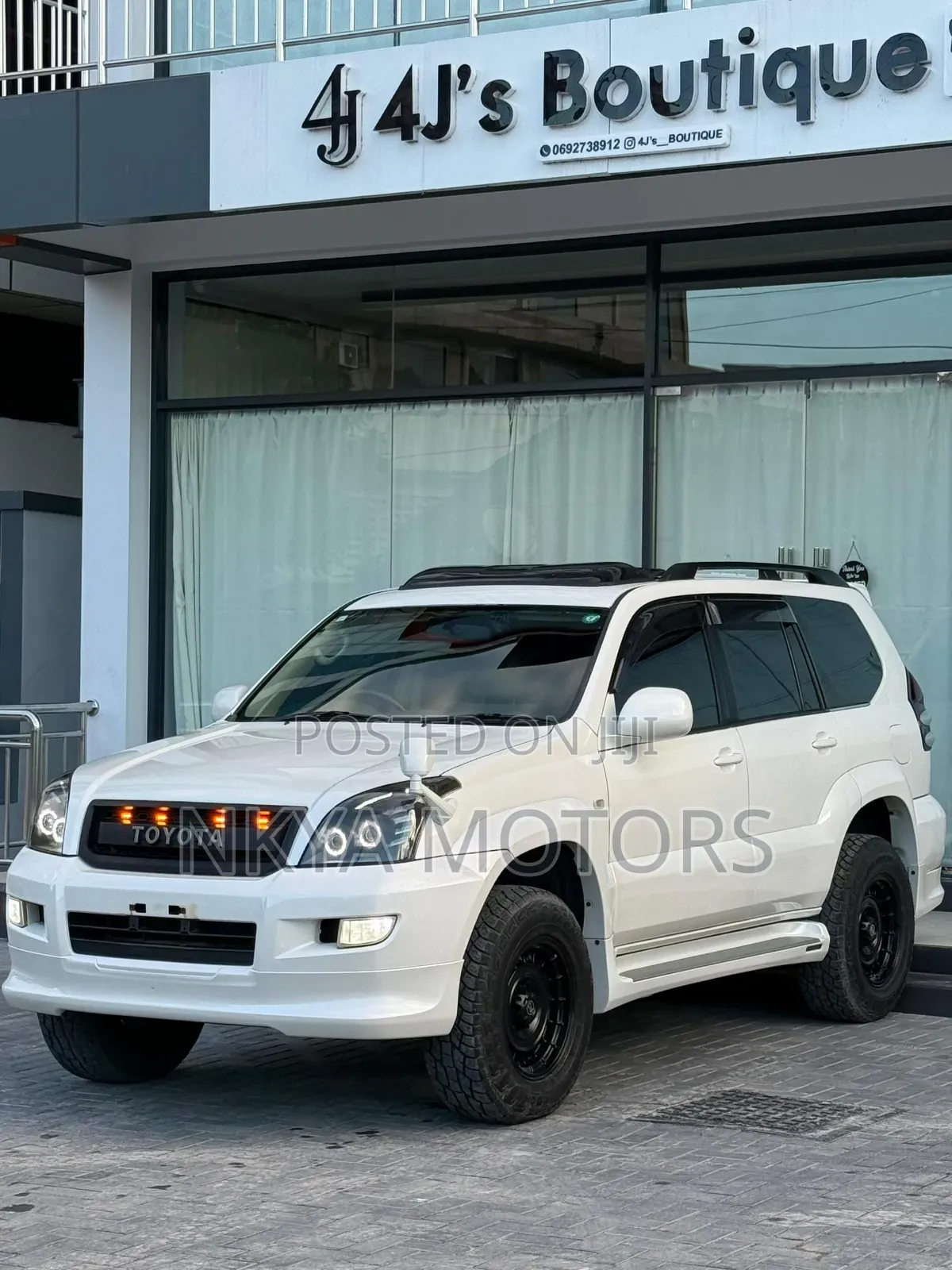 Toyota Land Cruiser Prado 2007 White