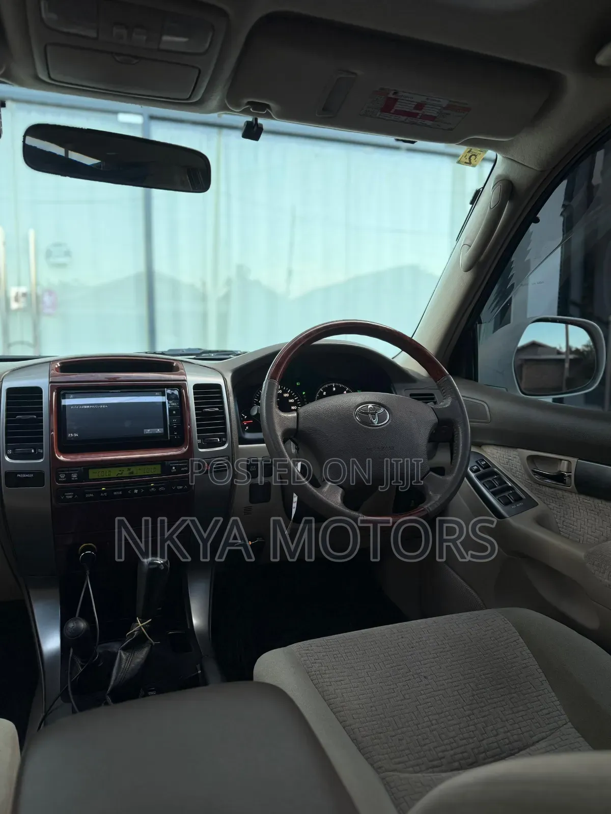 Toyota Land Cruiser Prado 2007 White