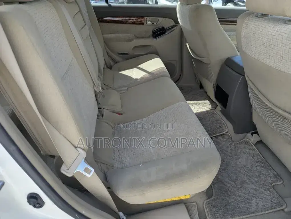 Toyota Land Cruiser Prado 2007 White