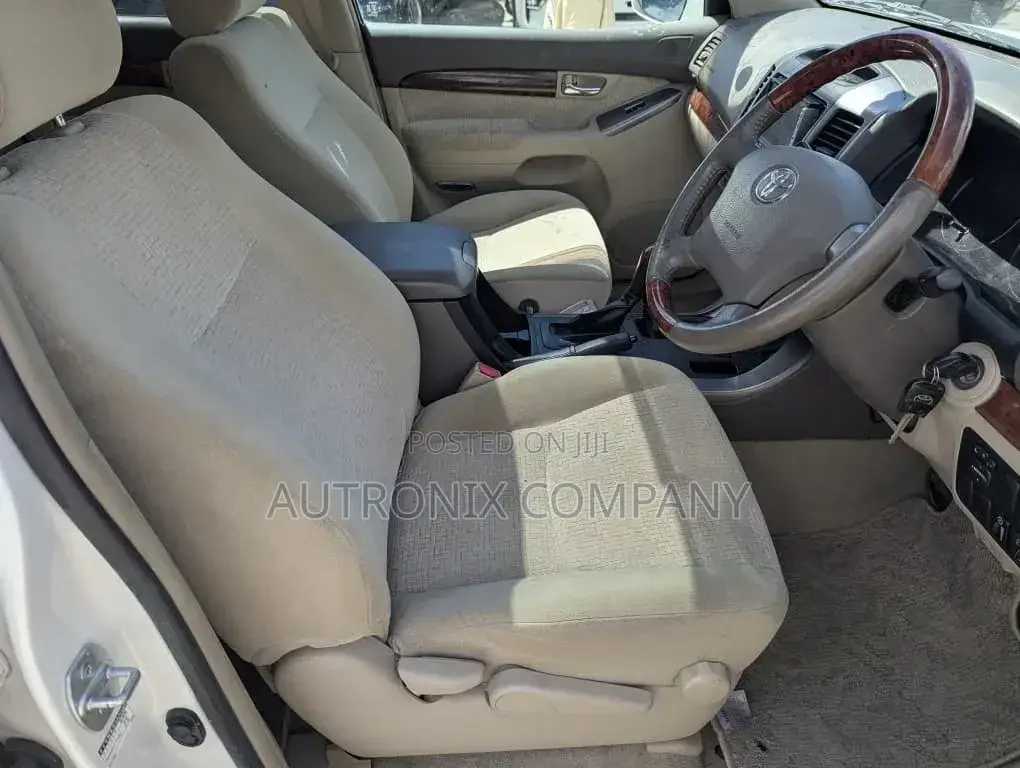 Toyota Land Cruiser Prado 2007 White