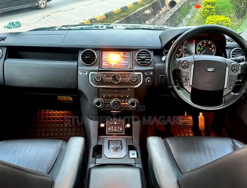 Land Rover Discovery 2013 Green