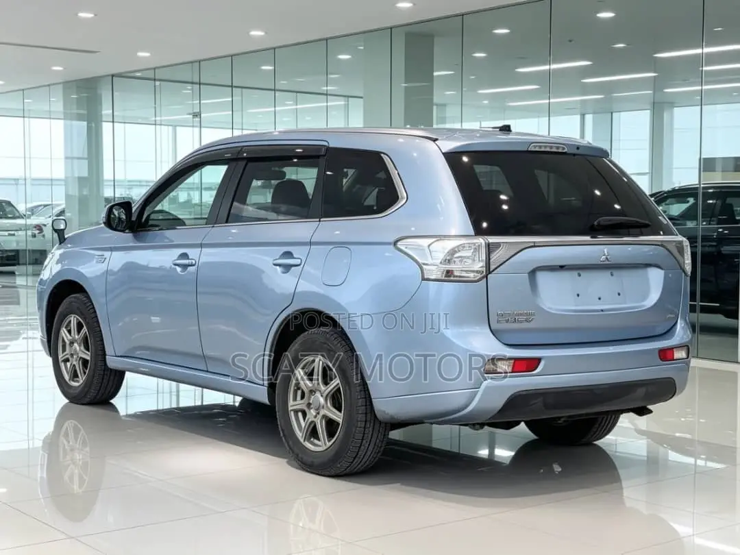 Mitsubishi Outlander 2015 Blue