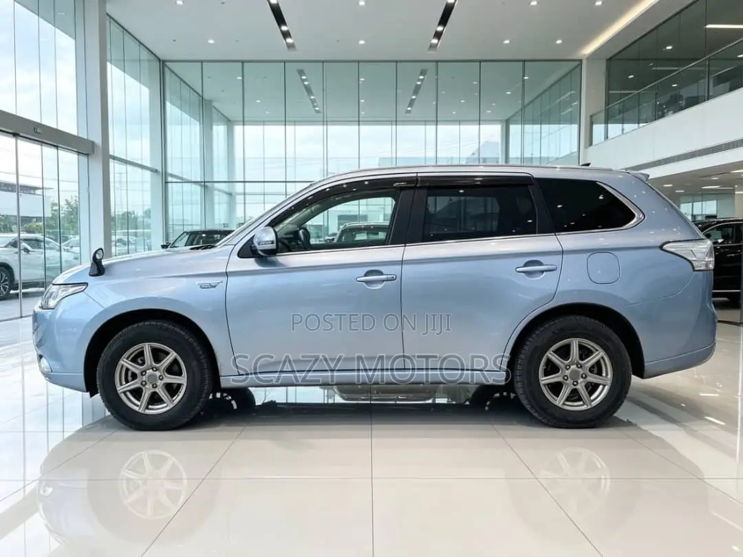 Mitsubishi Outlander 2015 Blue