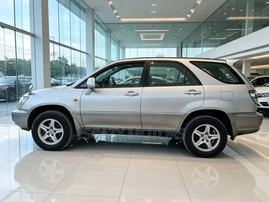 Toyota Harrier 2001 Silver