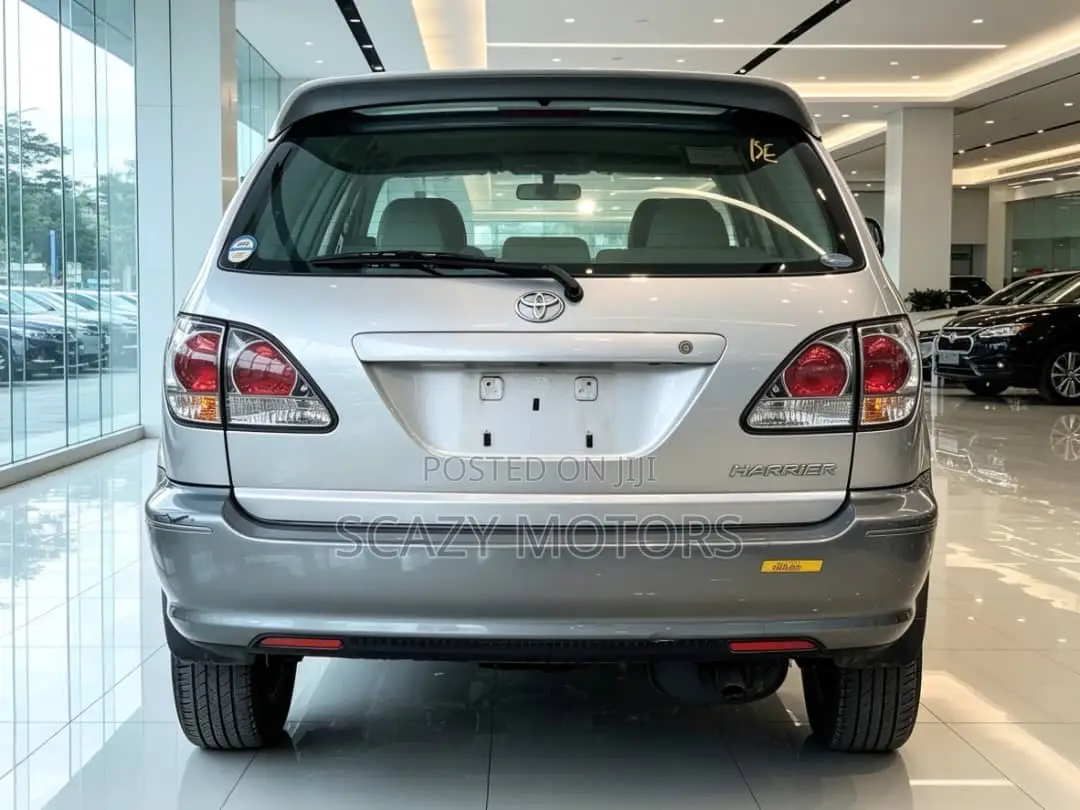 Toyota Harrier 2001 Silver