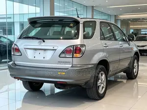 Toyota Harrier 2001 Silver
