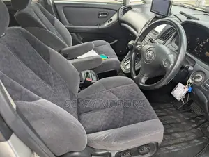 Toyota Harrier 2001 Silver