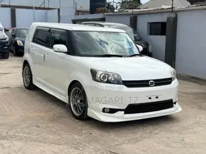 Toyota Corolla Rumion 2011 White