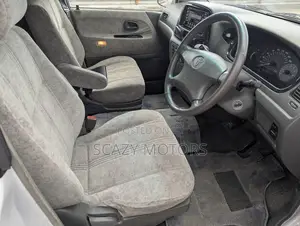 Toyota Noah 2004 White