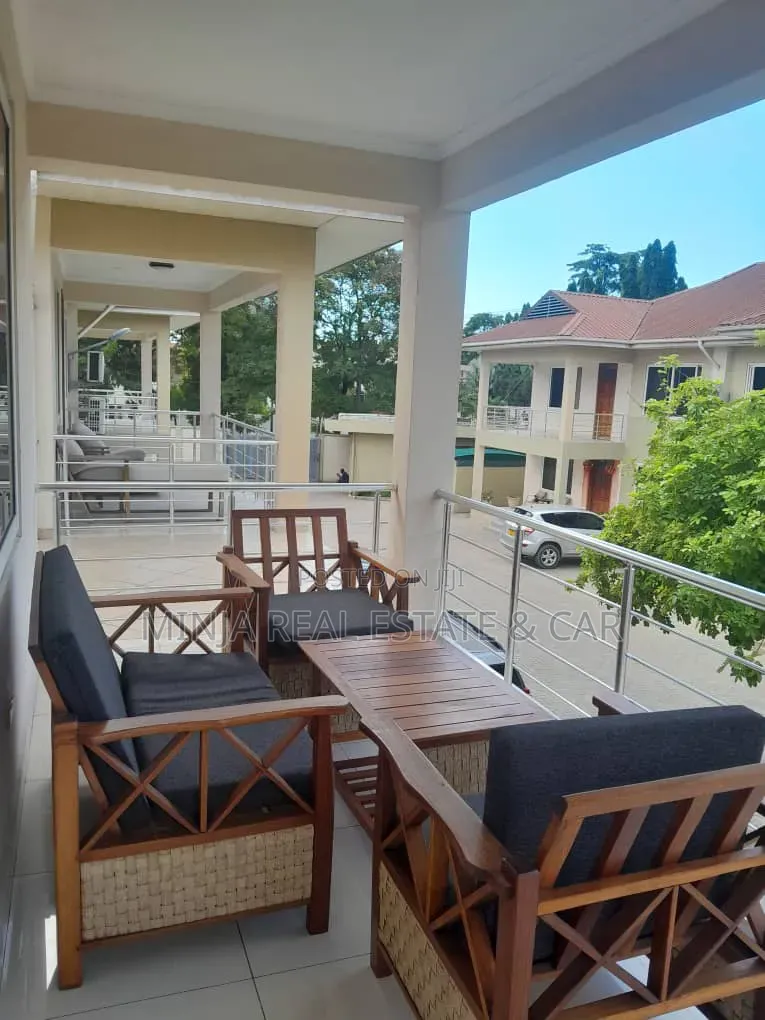 Furnished 4bdrm Villa in Oyster Bay for rent