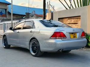 Toyota Crown 2009 Silver