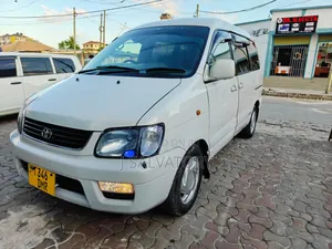 Toyota Noah 2.0 AWD (8 Seater) 2003 White