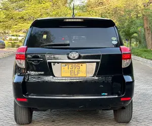 Toyota Vanguard 2011 Black