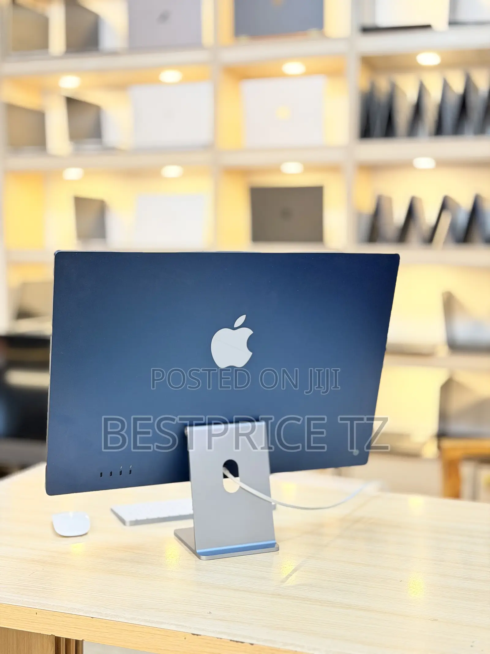 New Desktop Computer Apple iMac M1 8GB Apple M1 SSD 256GB