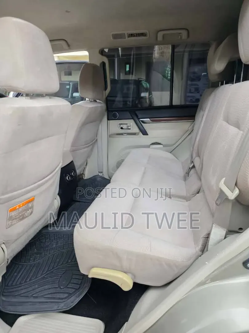Mitsubishi Pajero 2008 Brown