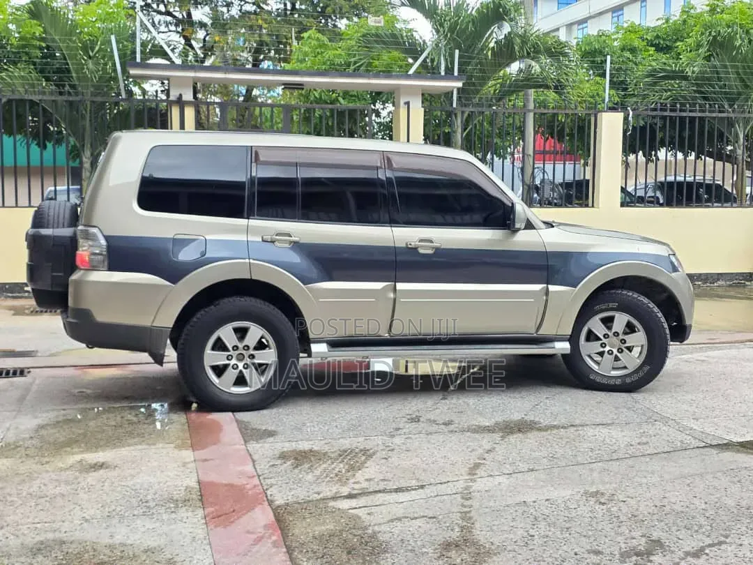 Mitsubishi Pajero 2008 Brown