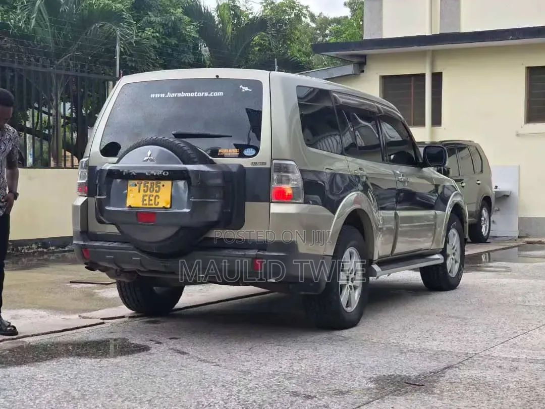 Mitsubishi Pajero 2008 Brown