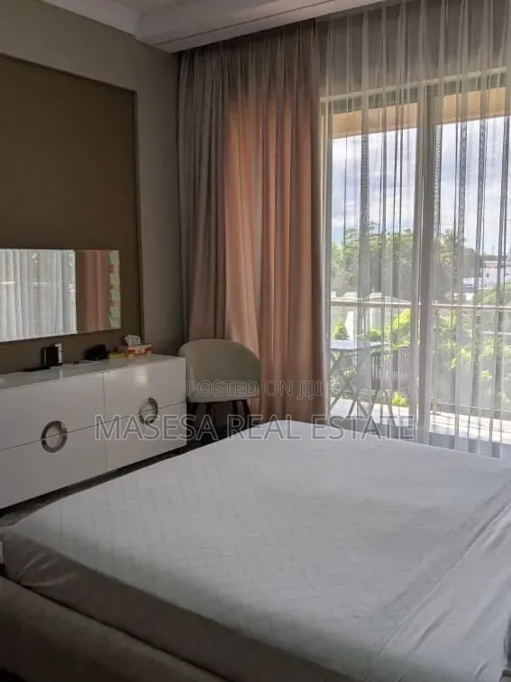 Furnished 3bdrm Apartment in Oyster Bay for rent