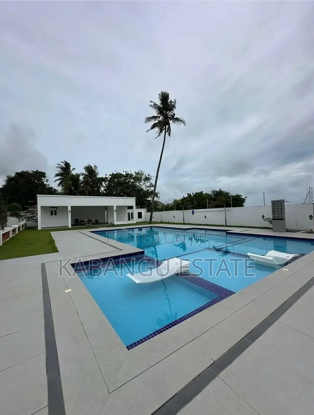 Furnished 5bdrm Villa in Mikochenibeach for rent