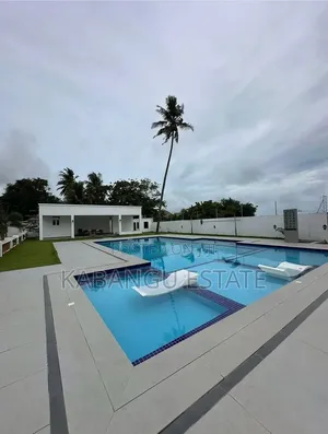 Furnished 5bdrm Villa in Mikochenibeach for rent