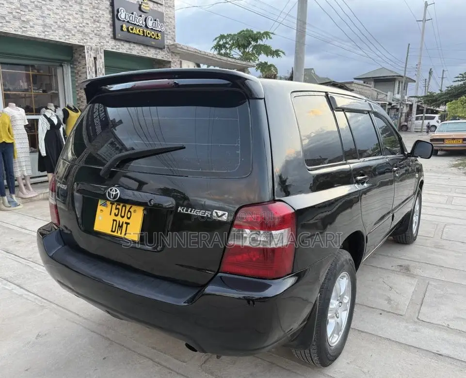 Toyota Kluger 2005 Black