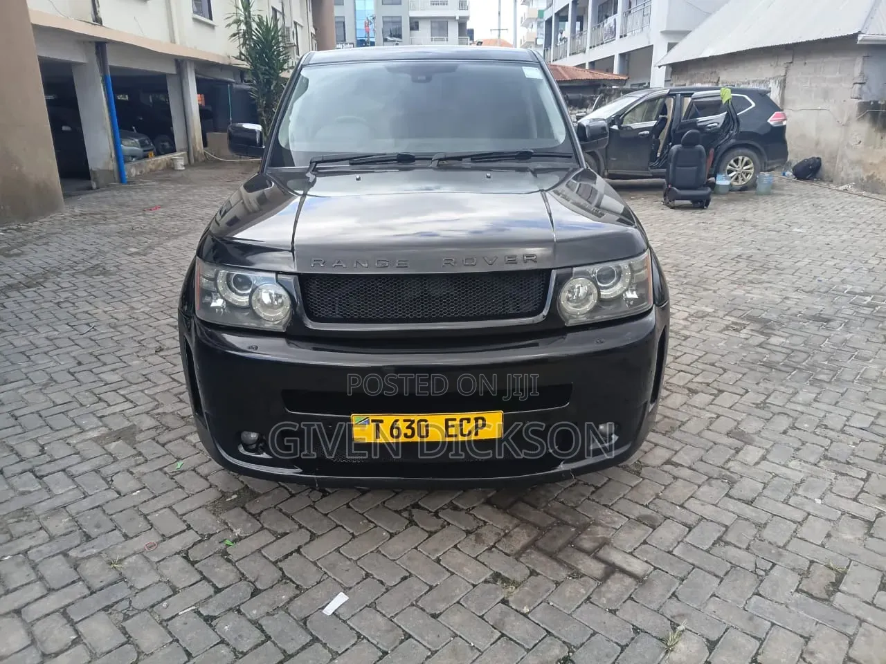 Land Rover Range Rover 2010 Black