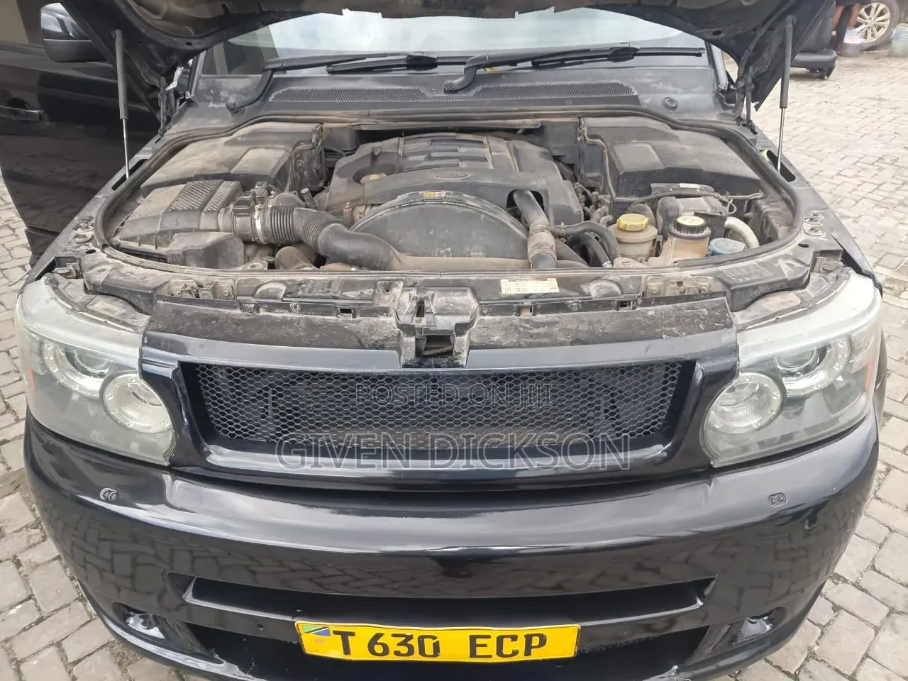 Land Rover Range Rover 2010 Black