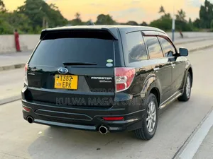 Subaru Forester 2010 Black