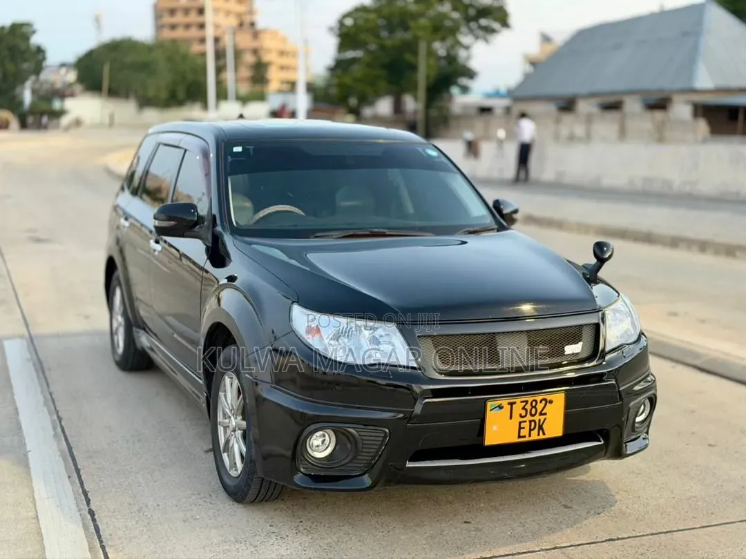 Subaru Forester 2010 Black
