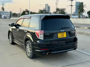 Subaru Forester 2010 Black