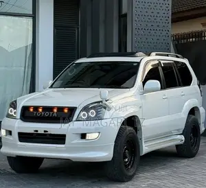 Toyota Land Cruiser Prado 2006 White
