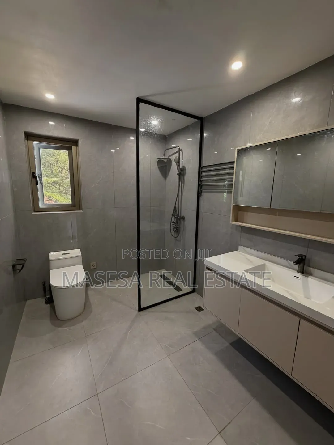 Furnished 3bdrm Apartment in Oyster Bay for rent