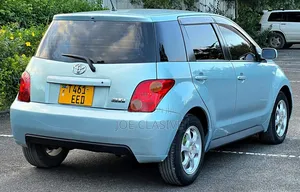 Toyota IST 2004 Blue