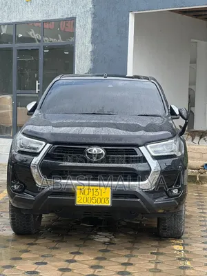 Toyota Hilux 2021 Black