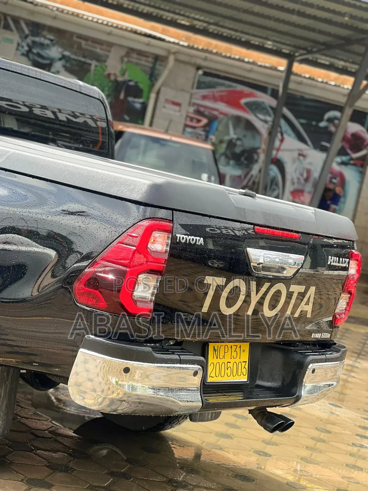 Toyota Hilux 2021 Black