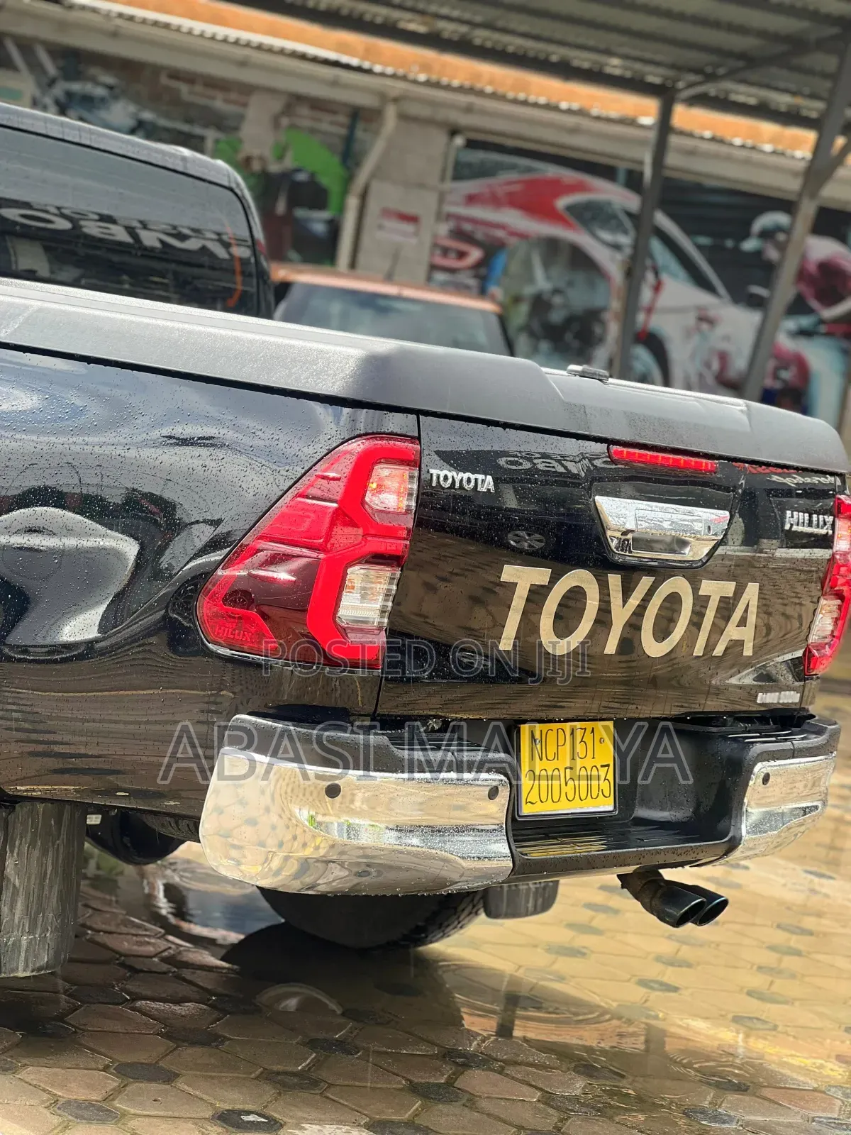 Toyota Hilux 2021 Black