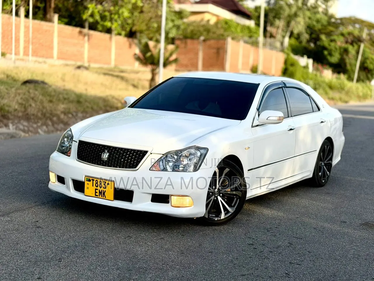 Toyota Crown 2006 White