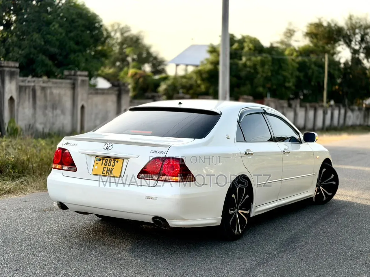 Toyota Crown 2006 White