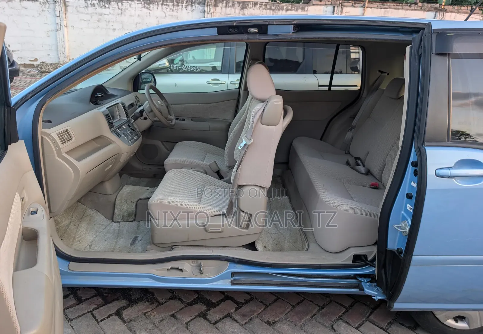 Toyota Raum 2004 Blue