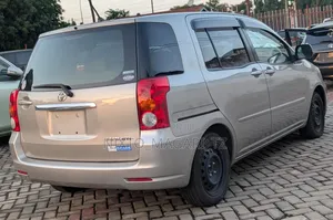 Toyota Raum 2004 Silver