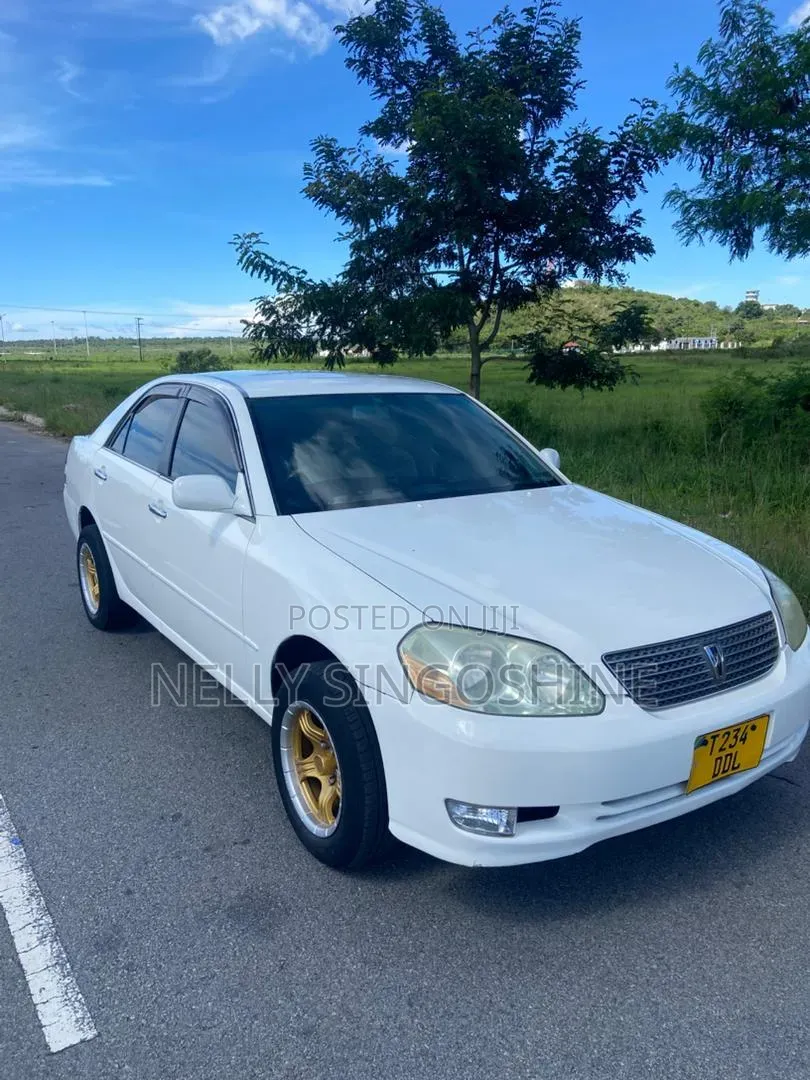 Toyota Mark II 2004 White