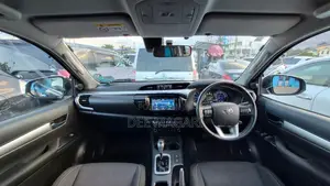 Toyota Hilux 2018 Black