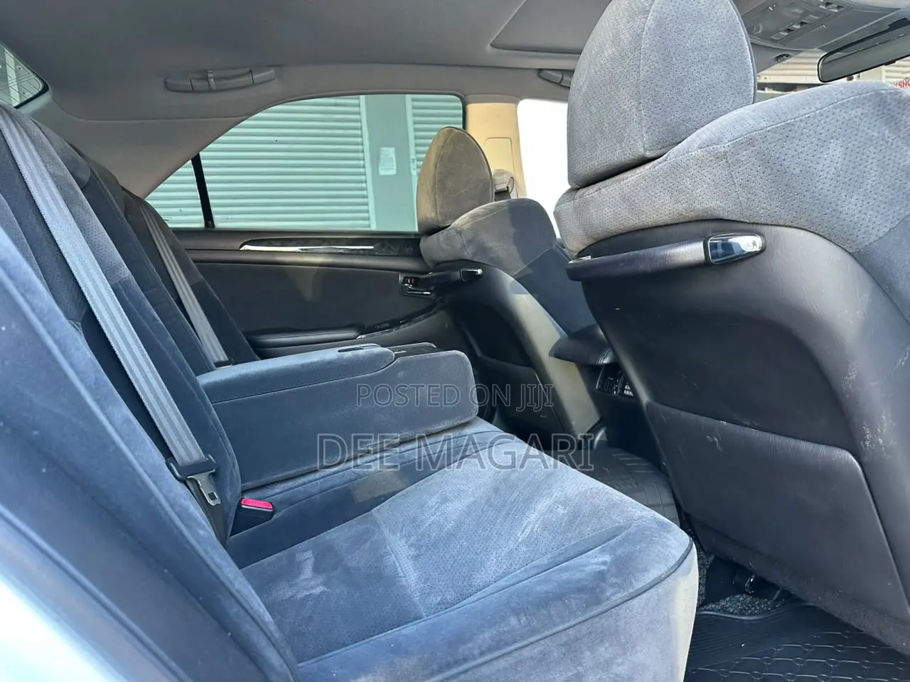 Toyota Crown 2006 White