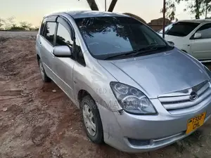 Toyota Corolla Spacio 2004 Silver