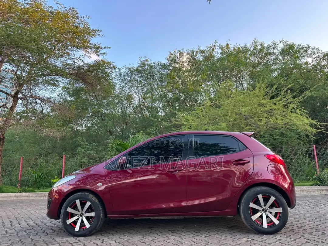 Mazda Demio 2012 Red